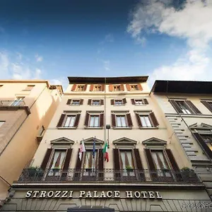 Strozzi Palace Hotel Florença