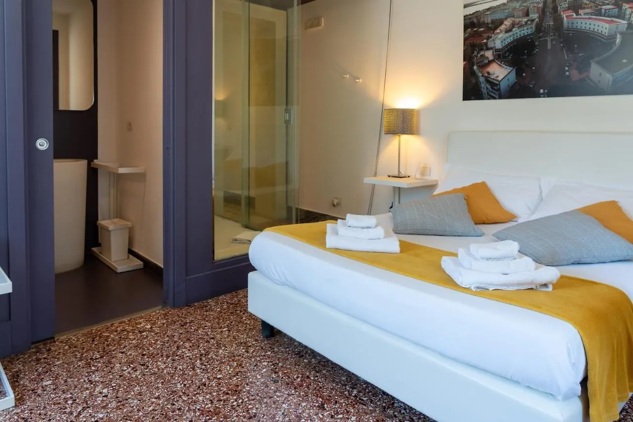 Le Stanze Di Piazza Cairoli Hotel Messina Italy