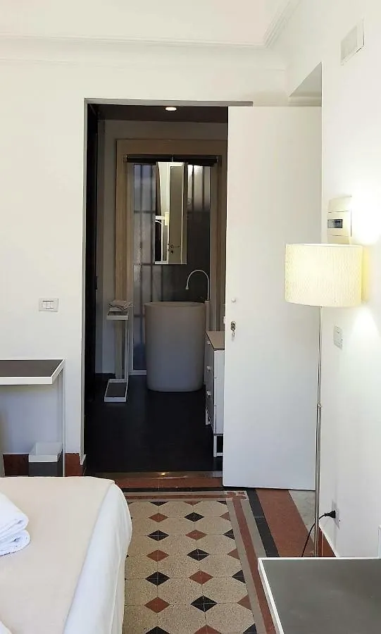 Le Stanze Di Piazza Cairoli Hotel Messina 3*,  Italy