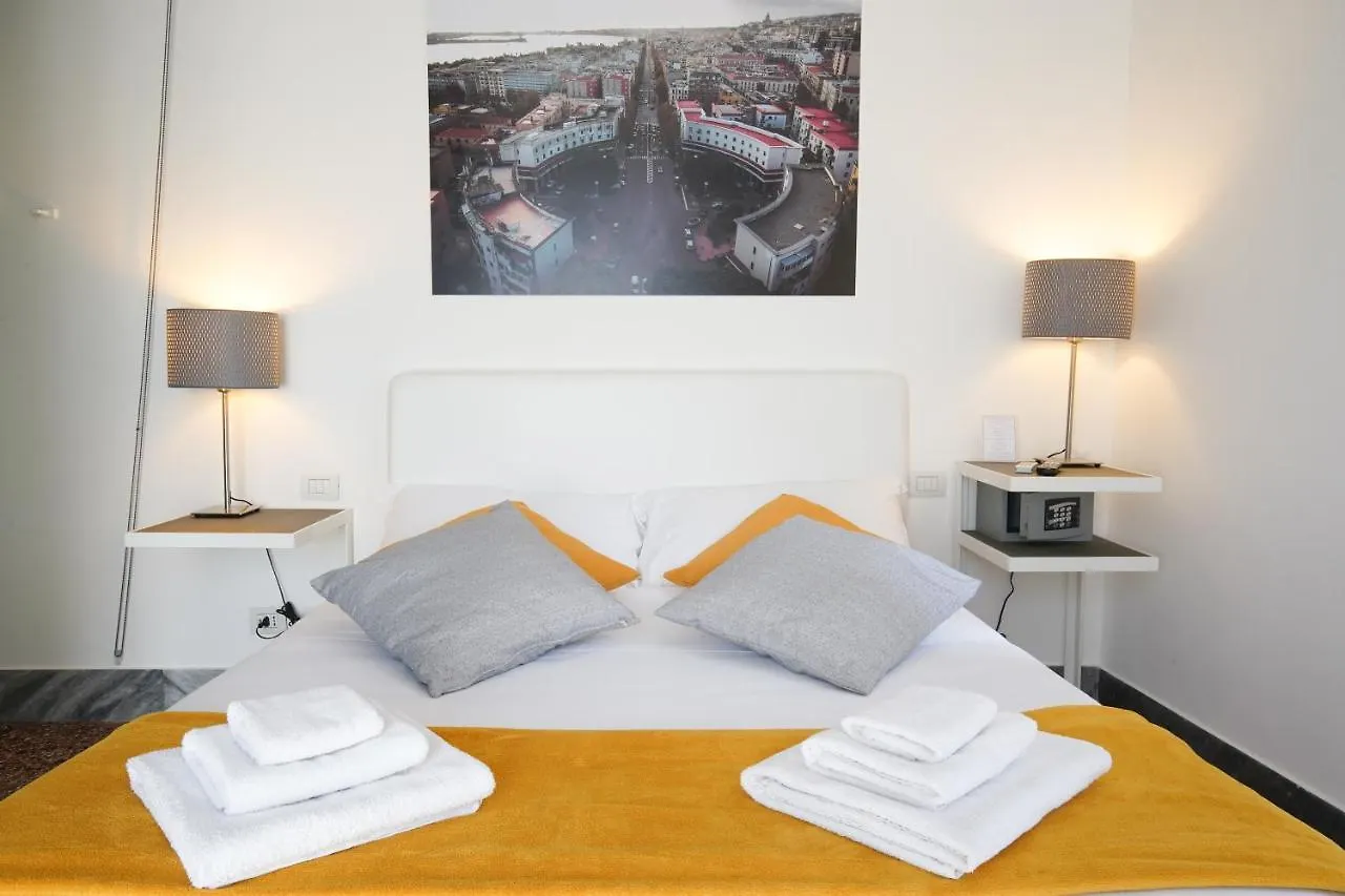 Le Stanze Di Piazza Cairoli Hotel Messina Guest house